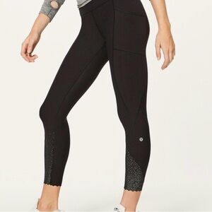 Lululemon Tight Stuff Scallop Hem Cropped Leggings Sz 6 Like New